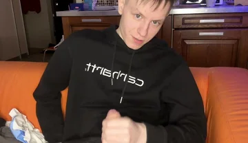 Hand Pump Session Builds to Uncontrollable Twink Cum