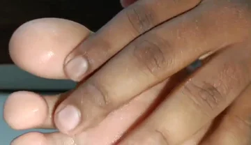 Oiled up Solo Smooth Foot Fetish Tease