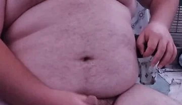 Chubby Guy Masturbating