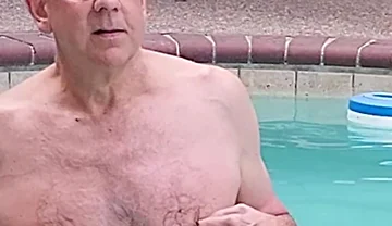 Underwater Pool Bb Fuck!