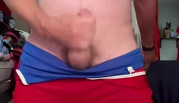 Jockdad87 Shoots a Load in His Wrestling Singlet