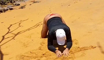 Ladysilva Showing off Her Hot Ass in Panties on the Beach