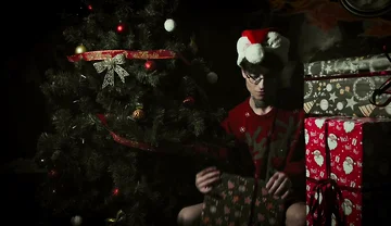 Jerking off Under the Christmas Tree