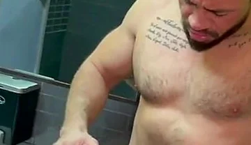 Jose hartmand frucked raw by Andre