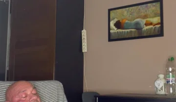 Bodybuilder Jerk off Home