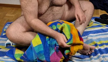 Chubby Daddy Bear Wash His Dirty Feet Naked