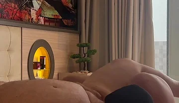 Big Stepdaddy: Scissor Legs with Blowjob