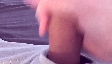 Watching Porn Leads to Noisy Cumshot After Quick Horny Wank