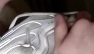 The slut Leo Senthy fucked bareback by Tim Cosla in sneakers