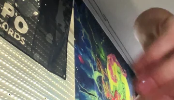 Extrem Big Anal Plug in Jung Boy