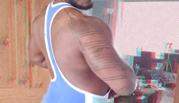 I Think I Like Blue Now, Makes Bulge Look Big