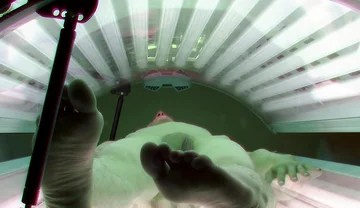 Czech Gay Solarium 1 Slim Twink Caught in Solarium