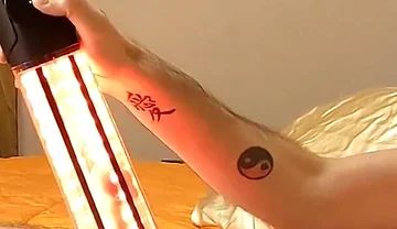 Moiame Titan Red Light Penis Pump Masturbation