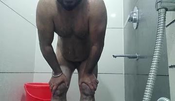 Hot Daady Nude Bathing Show