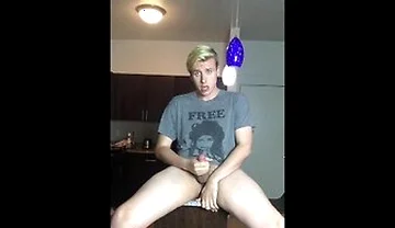 Cumming In The Kitchen
