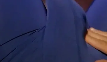 I Get on a Bus in Underwear and Masturbate with People Suspicious About Me