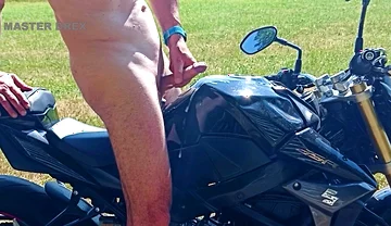 Cumshots of Slave Gis