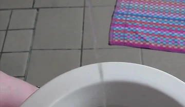 Nylonjunge Pisses on the Morning of New Year