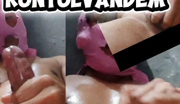Big Dick Squirts Sperm