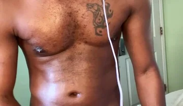 Kennie Jai Strips and Shows for Fans on Cam