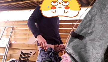 Outdoor Jerkoff While Smoking a Cigarette
