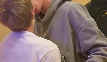 Full Video Guy with Big Cute Twink's Tight While His Boyfriend Is Away