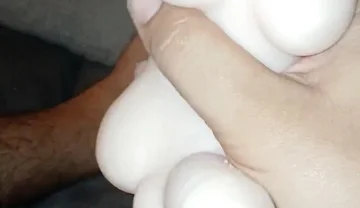 Masturbation Whith a Bixesual Toy.