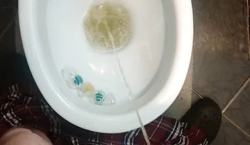 Uncut Cock Morning Pissing in Toilet