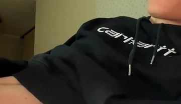 Hand Thrusts Make Horny Twink Lose Control Fast