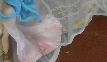 Cumming on Nefertari Vivi Figurine!