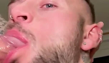 Sloppy Blowjob on Thick Uncut Cock