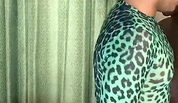 Black Babe with a Nice Butt Gets Fucked by a Huge Black Cock