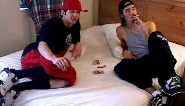 Ian & Dustin & a Pack of Winstons!
