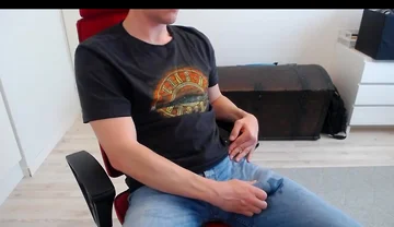 Cum In Jeans 2