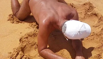 Ladysilva Shemale on the Beach in Bikini Showing off Her Hot Ass I Want a Male to Fuck My Ass