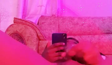 Sexy Big Butt Twink Jerks off