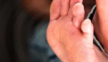 Sweet Glossy Master Feet