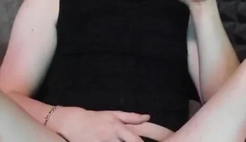 Closeup Cumshot After Quiet Stroking