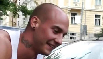 Three Blokes Compare Strength in Arm Wrestle