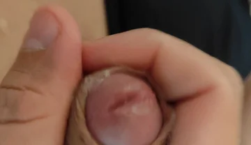 Amazing Pre Cum Glans.