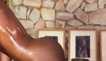Big Booty Daddy Black Gets Fucked by 10 in African Mandigo