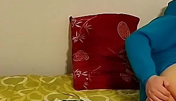 Nerdy Butt Slut's Midweek Relaxation - Part 2