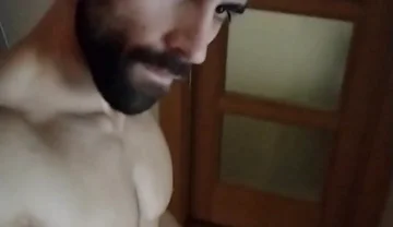 2150289228.mp4