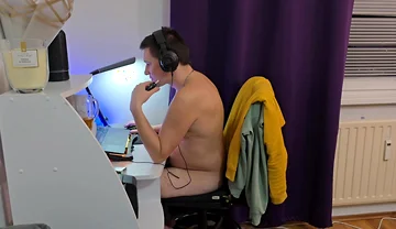 This Is What It Looks Like When I Upload One Video to All My Porn Sites