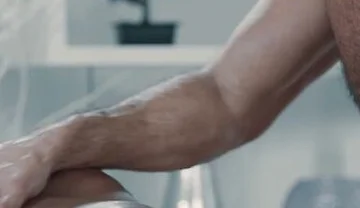 Estate Agent Taye Scott Will Do Anything To Get The Sale, Even Sucking Nick Capras Dick