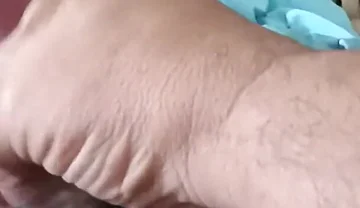 Big Mega Thick Log Shoots a Massive Load