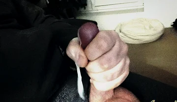 Jerking off and Orgasm Late at Night in Front of the Computer.