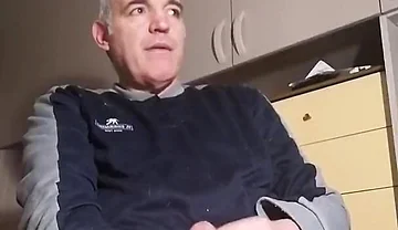 Online Erotic Show on February 9th.