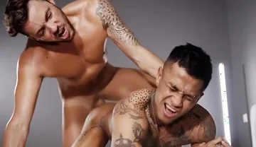 Gayhub24 - Fabio Tobas Bare Hole Is Burning Up With All Those Unfathomable Sensual Strokes