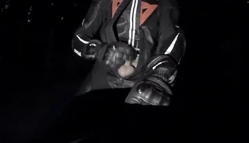 Biker gloves cum load